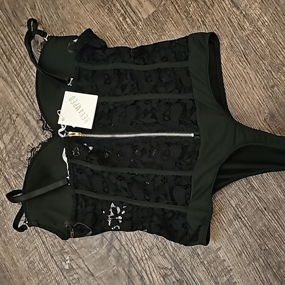 Revamped NWT Black Sexy Lace Bodysuit Zip up back SP - Picture 9 of 9